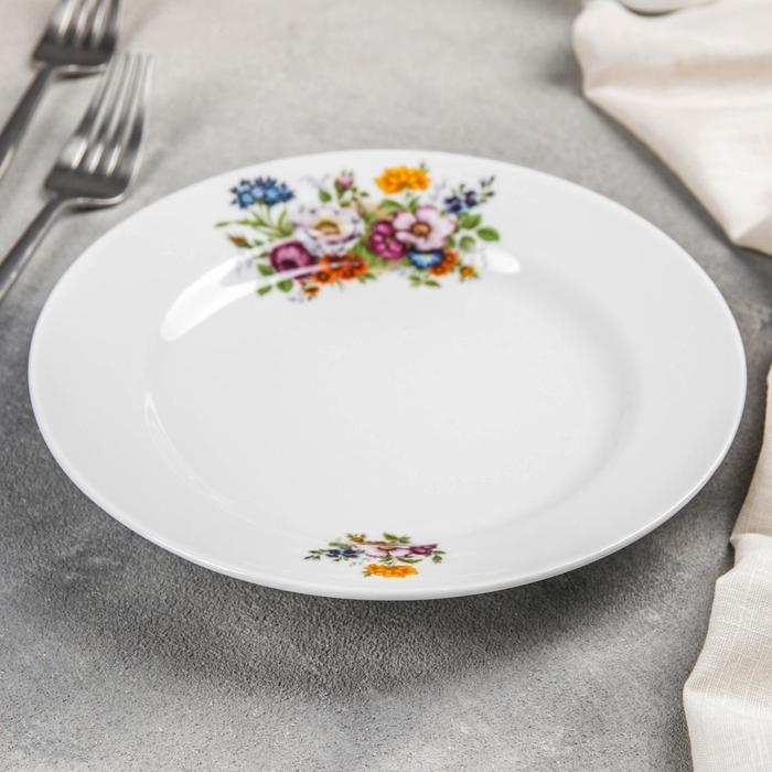 Тарелка фарфоровая &laquo;Букет цветов&raquo;, d=20 см, белая