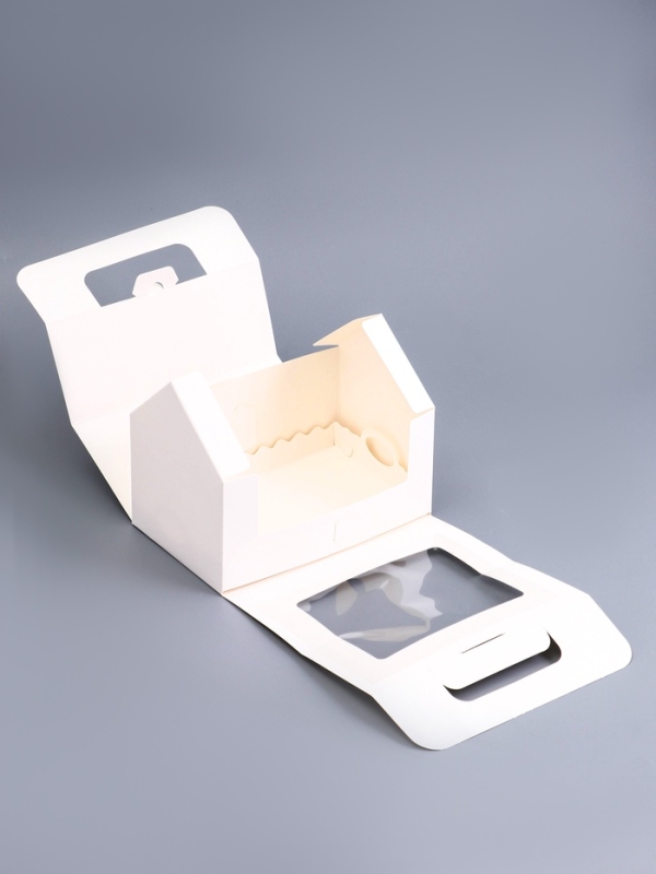 Корока под рулет с ручкой , белая, 16 х 10 х 12,5 см. Кондитерская упаковка