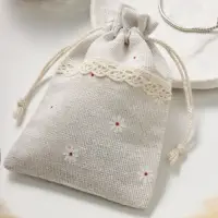 Мешочек подарочный &laquo;Лён&raquo; с ромашкой 10&times;13.5, цвет кремовый