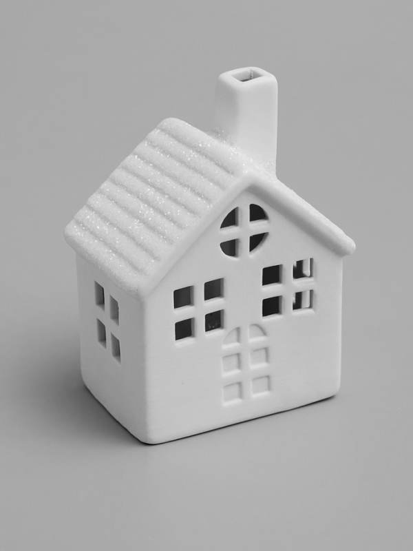 Светодиодная фигура "Домик с круглым окном" 7.7х5.7х10.2 см, 1 LED, LR44x3(в комп.), свечение тёплое белое