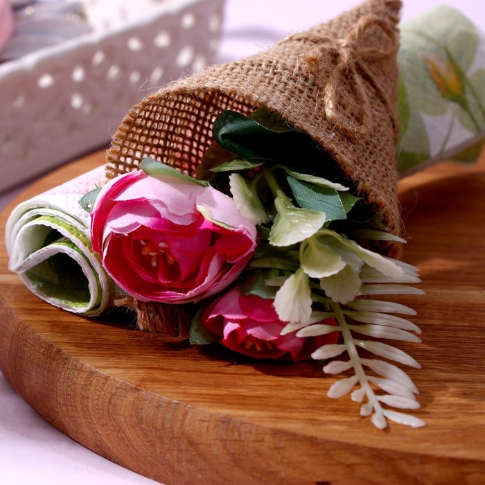 Набор для украшения: топпер &laquo;С днём рождения&raquo; 1 шт, кольцо для салфеток 1 шт, МИКС