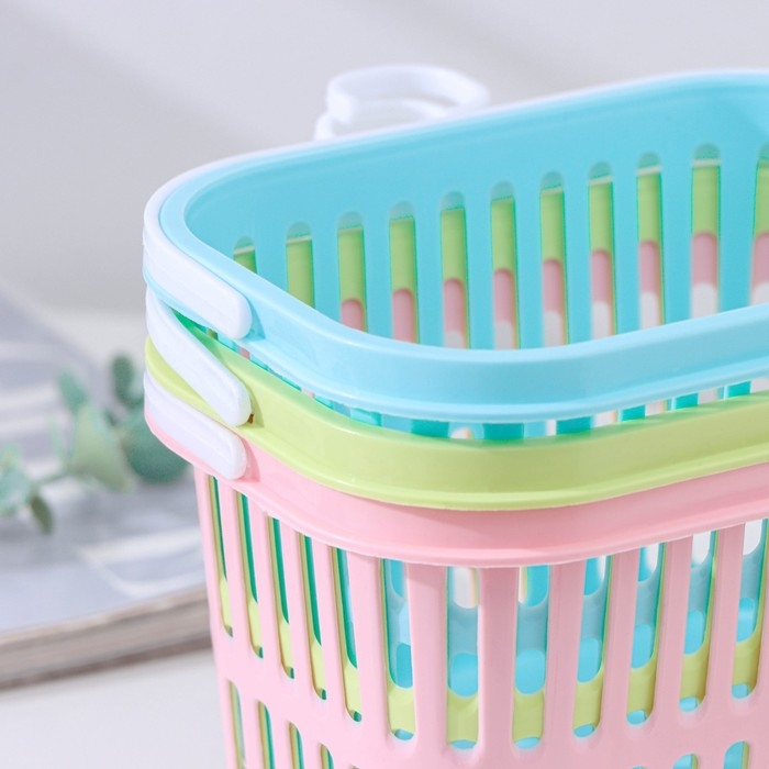 Корзина для хранения с крючком, пластик, 18&times;13&times;12 см, цвет МИКС