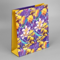 Пакет подарочный ламинированный, упаковка, &laquo;Расцветай&raquo;, M 24 х 29 х 9 см