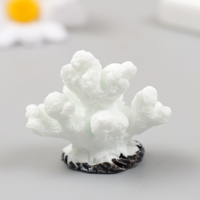 Фигурка для флорариума полистоун "Коралловый пальчик" белая 4,6х4,1 см