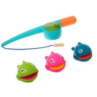 Магнитная рыбалка &laquo;Забавные рыбки&raquo;, 3 рыбки, удочка, цвета МИКС