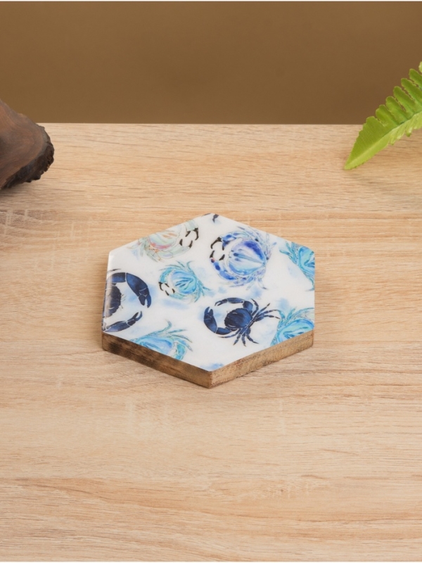 Подставка под горячее (набор 4 шт) "Крабы" дерево манго 15х13х5 см