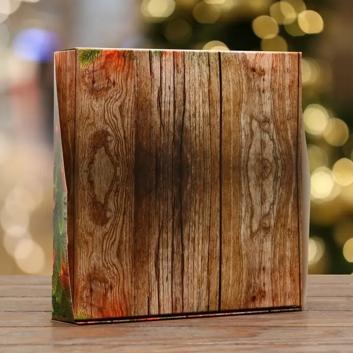 Коробка складная, подарочная новогодняя с окном Merry christmas 20&times;20&times;4 см