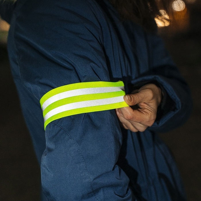 Повязка нарукавная светоотражающая, эластичная, на липучке, 35 &times; 4,8 см