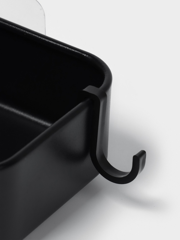 Полка для ванной угловая с крючками, цвет черный