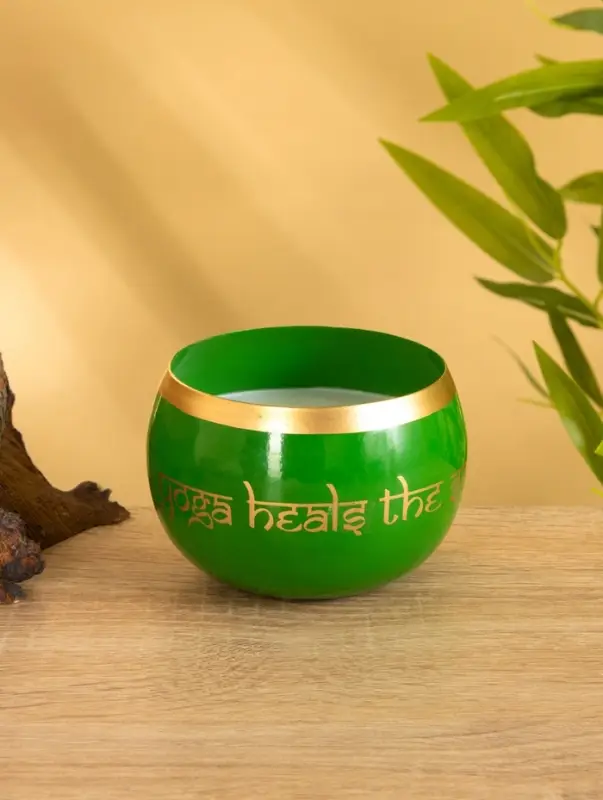 Свеча в чаше Yoga heal the soul зелёная, соевый воск 200 гр 8,5х7 см