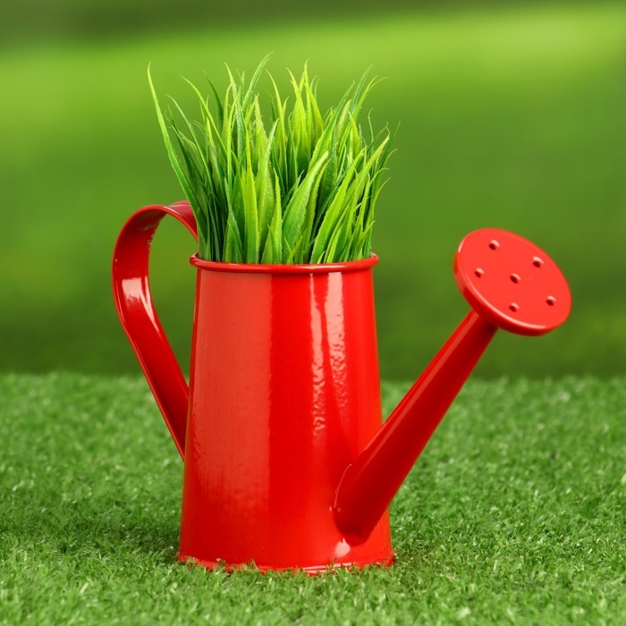 Кашпо &laquo;Лейка&raquo;, 15&times;7&times;8 см, красное