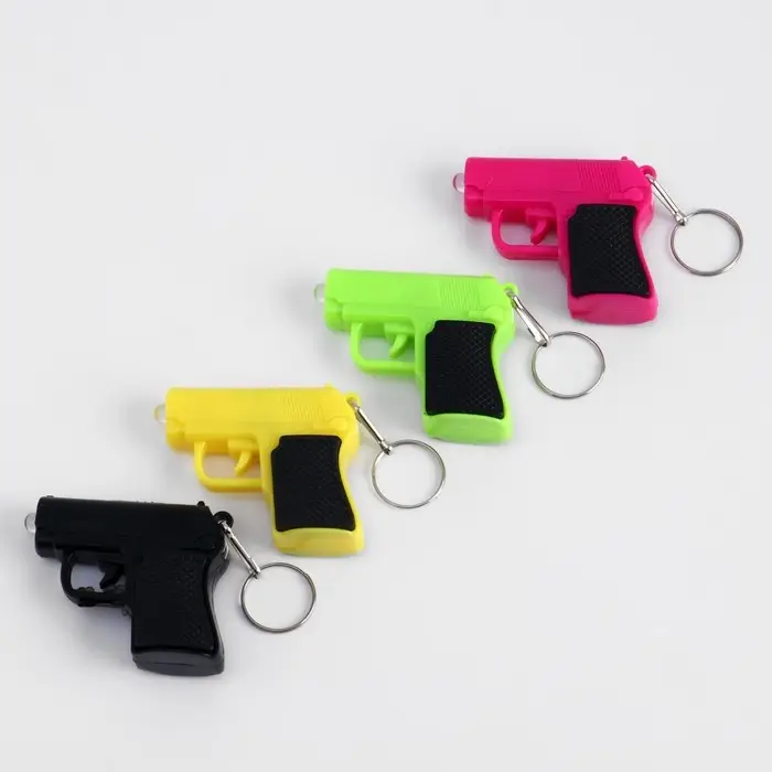 Фонарик брелок для ключей на кольце &laquo;Пистолет&raquo;, 3&times;AG3, МИКС