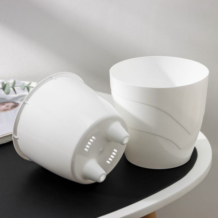 Кашпо для цветов со вставкой &laquo;Грация&raquo;, 1,2 л, цвет белый