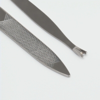 Набор маникюрный, 5 предметов, в металлическом футляре, цвет серебристый