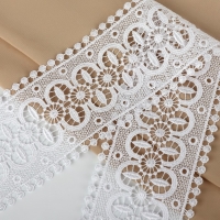 Кружево гипюровое, 83 мм &times; 11 &plusmn; 1 м, цвет белый