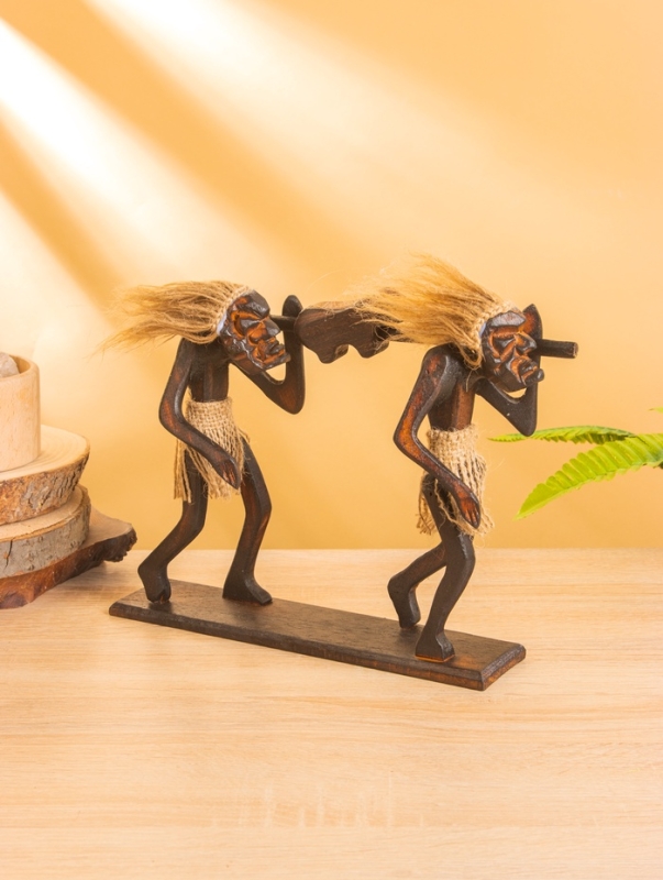 Сувенир &laquo;Аборигены с добычей&raquo;, 27&times;21&times;7 +/- 2 см, дерево