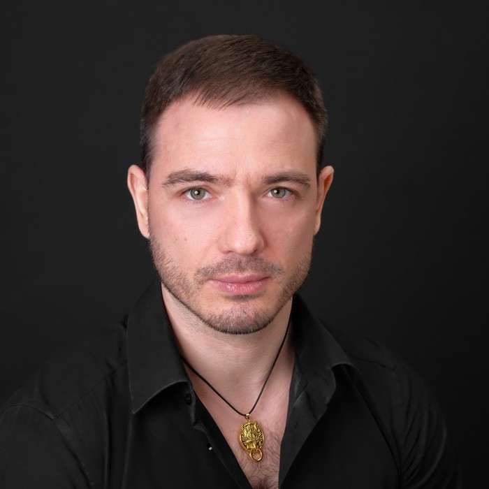 Кулон мужской &laquo;Волк&raquo; защитник, цвет чернёное золото на чёрном шнурке, 40 см