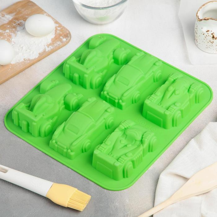 Форма для выпечки Доляна &laquo;Гонки&raquo;, силикон, 29,5&times;27 см, 6 ячеек (11,5&times;6,5 см), цвет МИКС