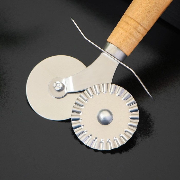 Нож для пиццы и теста двойной Доляна &laquo;Классик&raquo;, 16 см, цвет бежевый