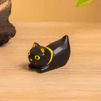 Сувенир дерево "Чёрный кот охотник" 6х3х4 см