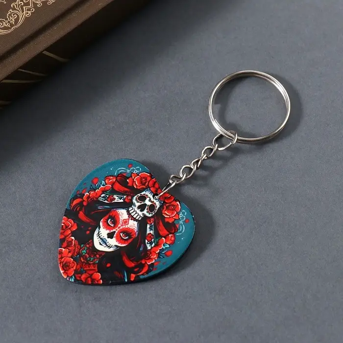 Брелок акрил "Девушка в маске" 4х3,8х0,2 см