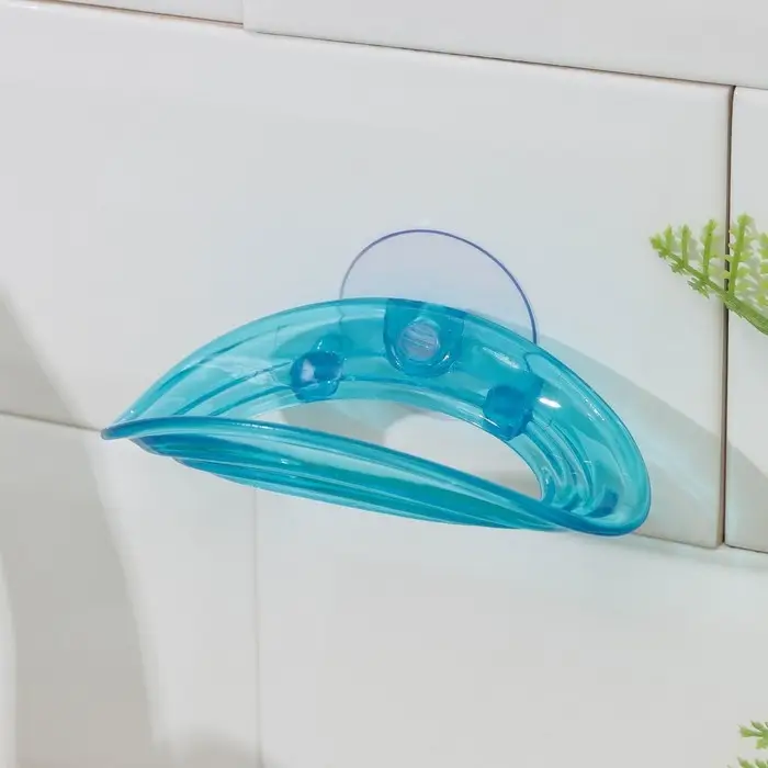 Мыльница настенная на присоске, 11&times;7&times;4 см, цвет МИКС