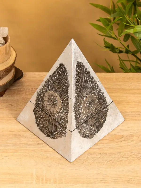 Шкатулка "Пиамидка" 21х21х31 см, МДФ, цв. серебро