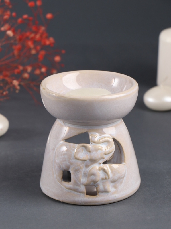 Набор: аромалампа для эфирных масел, мелтсы из воска ароматические &laquo;Слон со слонёнком&raquo;, светлый беж, 10&times;10&times;9 см