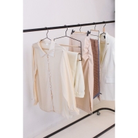 Плечики - вешалка для одежды LaDо́m Laconique, 42&times;24&times;3,2 см, широкие плечики, цвет чёрный