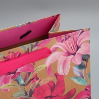 Пакет подарочный крафтовый вертикальный, упаковка, &laquo;Цветы&raquo;, ML 23 х 27 х 11,5 см