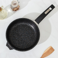 Сковорода &laquo;Гранит Star&raquo;, d=20 см, пластиковая ручка, антипригарное покрытие, тёмно-синий