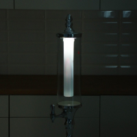 Башня пивная &laquo;Петронас&raquo;, 3 л, колба с подсветкой, 2 батарейки, цвет металлик