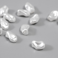 Бусины для творчества пластик "Жемчуг в форме камешка" набор 12 шт 1,2х0,6х0,7 см