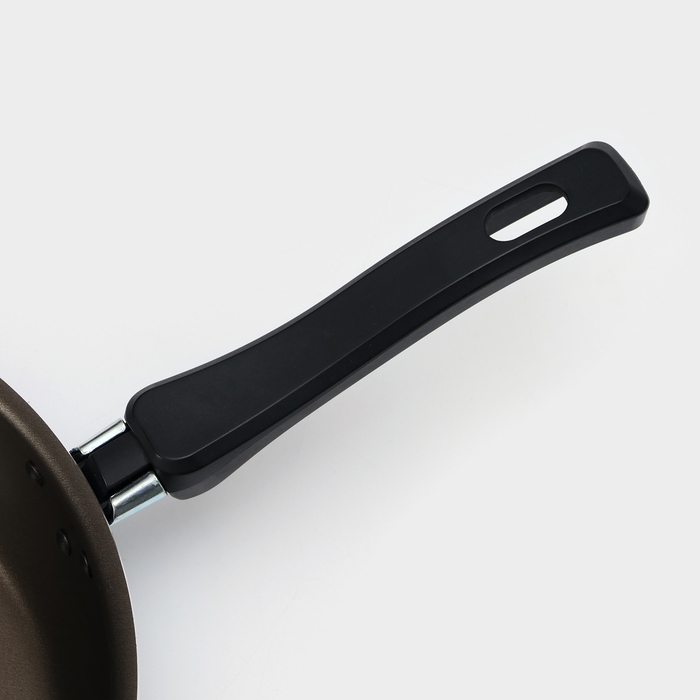 Сковорода &laquo;Классика атлас&raquo;, d=26 см, пластиковая ручка, стеклянная крышка, антипригарное покрытие, цвет чёрный