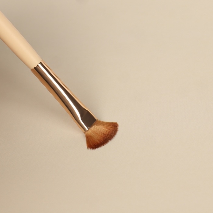 Набор кистей для макияжа &laquo;Чёрточки&raquo;, 7 предметов, чехол на кнопке, разноцветный