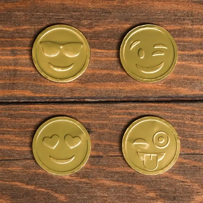 Монеты шоколадные &laquo;Смайлик&raquo;, в банке, 6 г