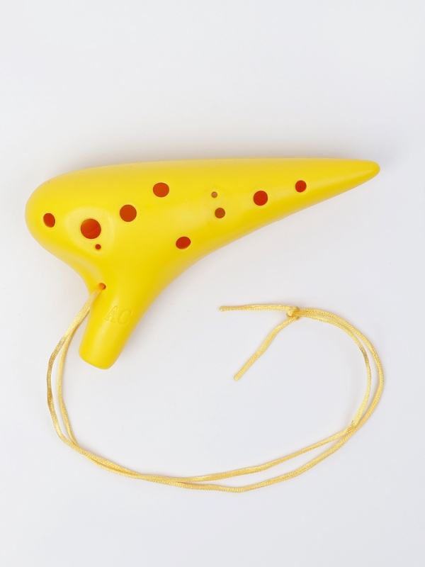 Окарина Music Life 12 отверстий, желтая, 17,5 х 9,5 х 4,5 см