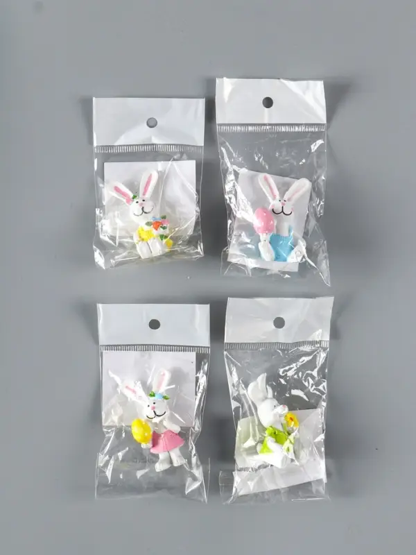 Сувенир полистоун "Белый зайка с яйцом/букетом" МИКС 2,2х3х4,2 см