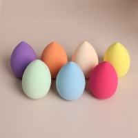 Спонж для макияжа в футляре &laquo;Капля&raquo;, 6 &times; 4 см, увеличивается при намокании, цвет МИКС