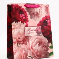 Пакет подарочный вертикальный "Счастливых моментов", 26 &times; 32 &times; 12 см