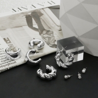 Набор серьги и каффы 8 шт &laquo;Бублик&raquo; переплетение, цвет серебро