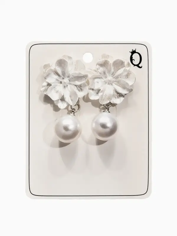 Серьги "Цветок с жемчугом", цвет белый в серебре