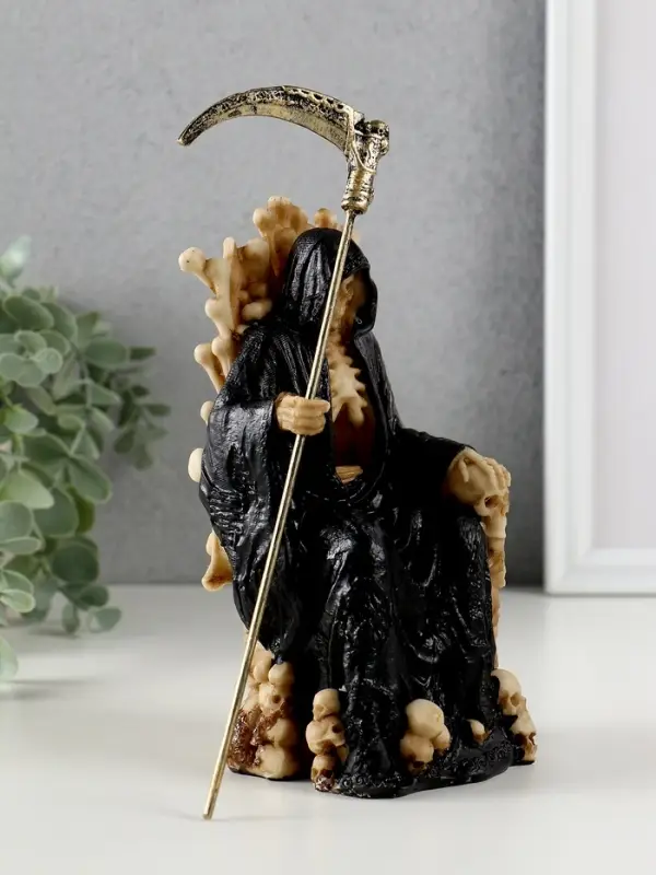 Сувенир полистоун "Скелет на троне с косой" 9х9х16,7 см