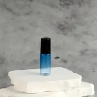 Флакон для парфюма &laquo;Уникальность&raquo;, с металлическим роликом, 5 мл, цвет МИКС