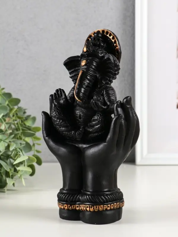 Фигура гипс "Ганеш в руках", высота 22 см, черный