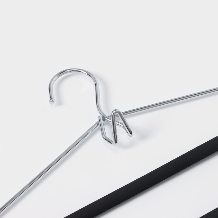 Плечики - вешалка для одежды LaDо́m Doux, 37&times;31см, многоуровневая, антискользящее покрытие, цвет чёрный