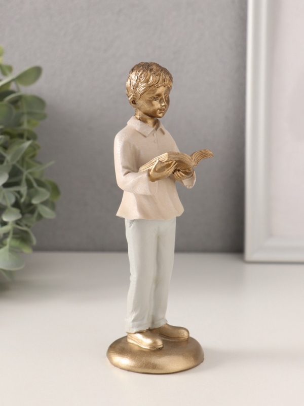 Сувенир полистоун "Мальчишка с книгой" 5,5х5,5х16 см