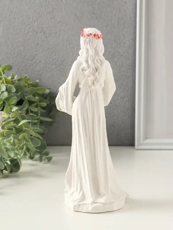 Фигурка гипс &laquo;Богиня Молодости Идунн&raquo;, 21&times;8 см, белый, с росписью