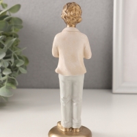 Сувенир полистоун "Мальчишка с книгой" 5,5х5,5х16 см