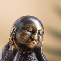 Сувенир бронза "Монах" 3х4х6 см